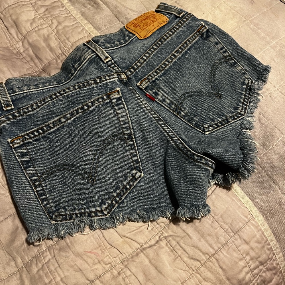 Daisy dukes - Picture 3 of 4